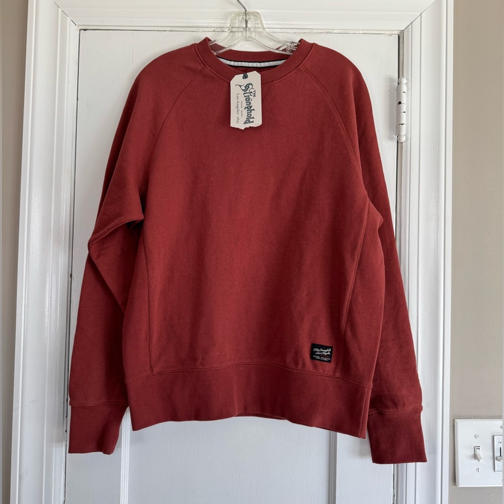 The Stronghold LA Crew neck NWT